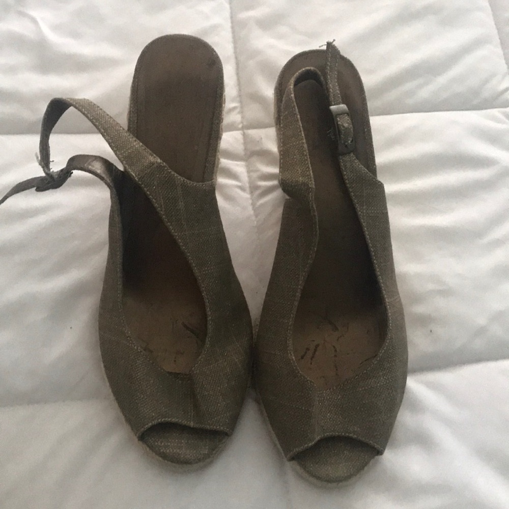 Tan/Khaki Wedge Heels